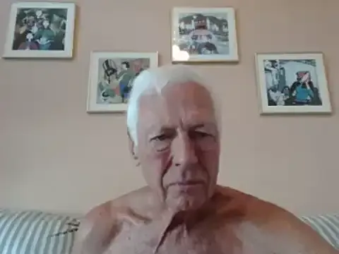 EsmeBrowm – webcam model profile photo Image 10