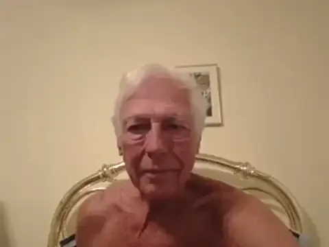 EsmeBrowm – webcam model profile photo Image 17