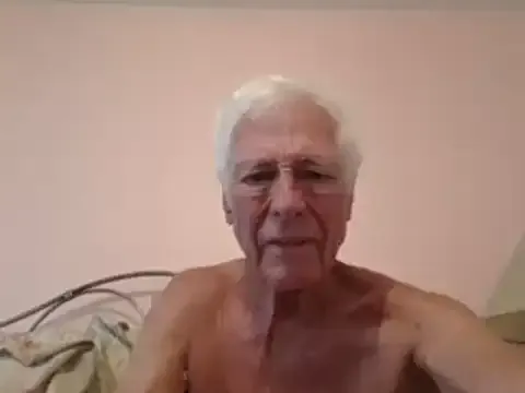 EsmeBrowm – webcam model profile photo Image 3