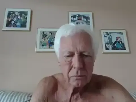 EsmeBrowm – webcam model profile photo Image 5