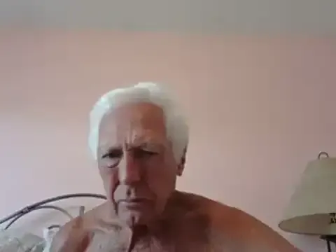 EsmeBrowm – webcam model profile photo Image 9