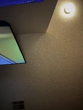 MiraKova – webcam model profile photo Image 13