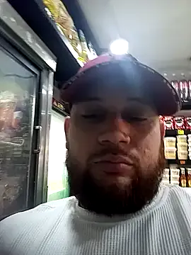 Dolce – webcam model profile photo Image 18