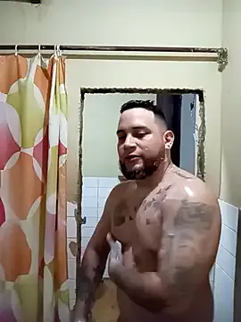 Dolce – webcam model profile photo Image 7