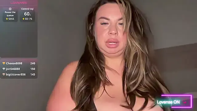 emy_bonita1 – webcam model profile photo Image 12