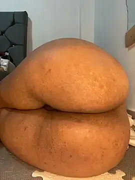 HaleyLyon – webcam model profile photo Image 18