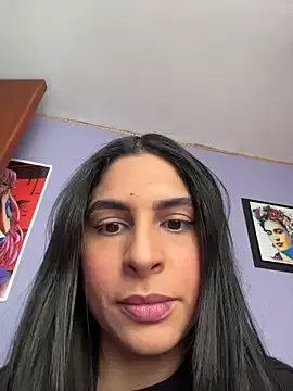 EsmeBrowm – webcam model profile photo Image 13