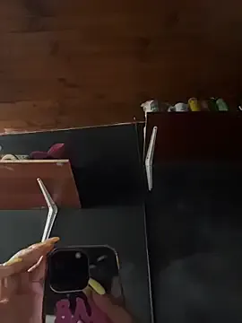 EsmeBrowm – webcam model profile photo Image 2