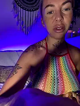 Amellika – webcam model profile photo Image 4