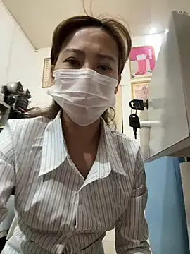 TessaMyst – webcam model profile photo Image 3