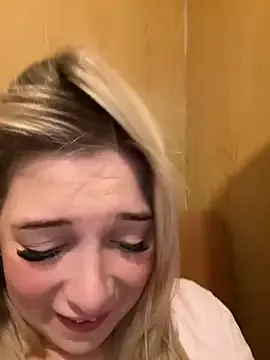 KendalVoos – webcam model profile photo Image 2