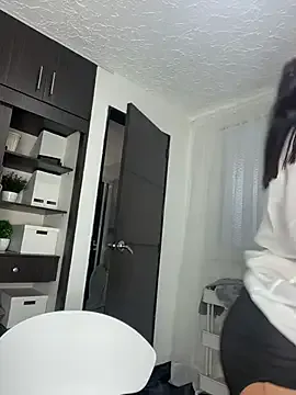 MystiqueXXX – webcam model profile photo Image 7