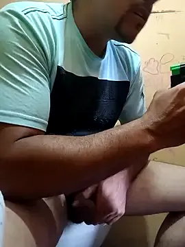 Dolce – webcam model profile photo Image 16