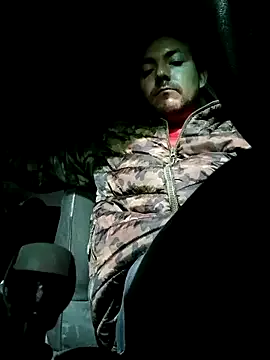 Dolce – webcam model profile photo Image 4