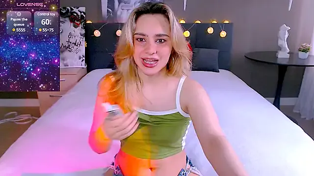 Jane – webcam model profile photo Image 5