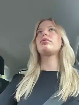 ElizaJaramillo – webcam model profile photo Image 4