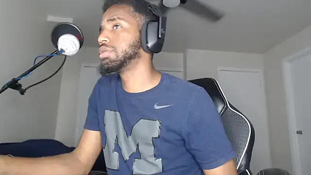 Clinic_Sexy – webcam model profile photo Image 4