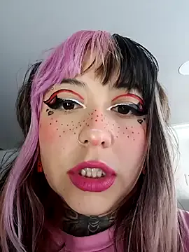 VivianBasset – webcam model profile photo Image 14