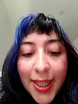 VivianBasset – webcam model profile photo Image 6