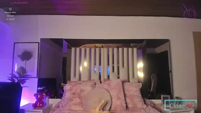 EwaBrown – webcam model profile photo Image 18