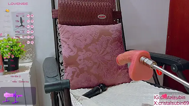 Dolce – webcam model profile photo Image 19