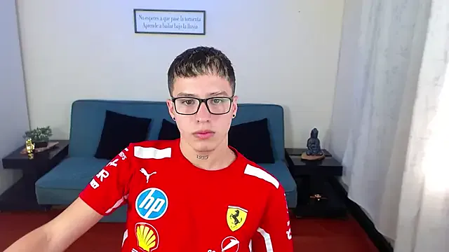 Sarawhitee – webcam model profile photo Image 9