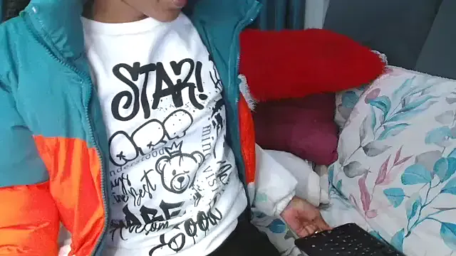 AriaSins – webcam model profile photo Image 7