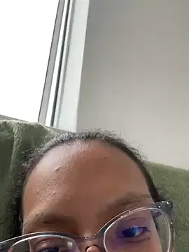 AyshaConnor – webcam model profile photo Image 8