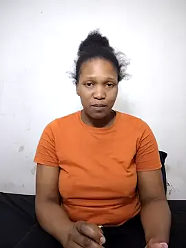 AngelinaKors – webcam model profile photo Image 16