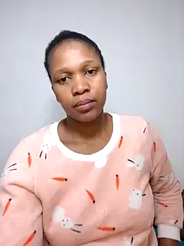 AngelinaKors – webcam model profile photo Image 2