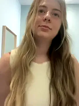 b0uncingb00bs – webcam model profile photo Image 13