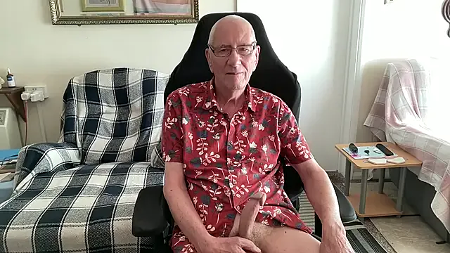 Cumonmme – webcam model profile photo Image 15