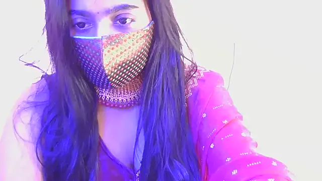 VivianBasset – webcam model profile photo Image 2