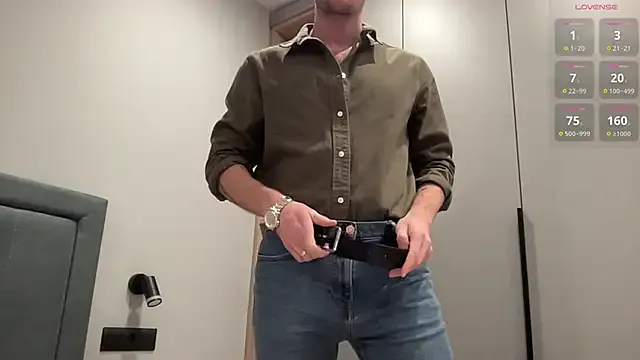 Dolce – webcam model profile photo Image 17