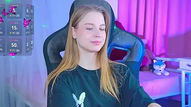 Dolce – webcam model profile photo Image 14