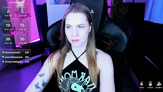 Dolce – webcam model profile photo Image 6