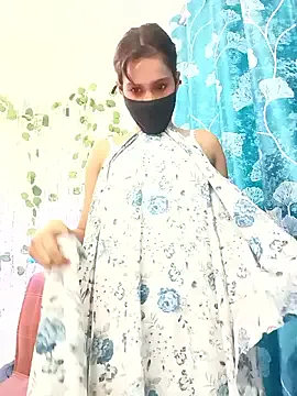 Dolce – webcam model profile photo Image 11