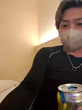 MiraKova – webcam model profile photo Image 6