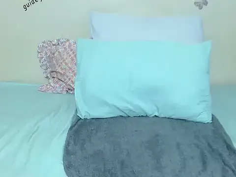 KateGale – webcam model profile photo Image 17