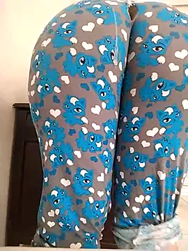 SarithaBroun – webcam model profile photo Image 4