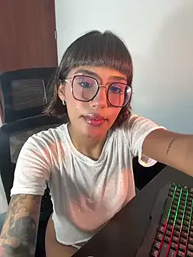 yueyue2003 – webcam model profile photo Image 5