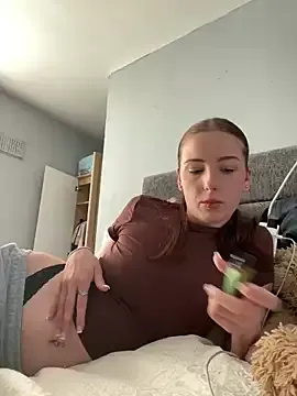 CatalinaDalessio – webcam model profile photo Image 2