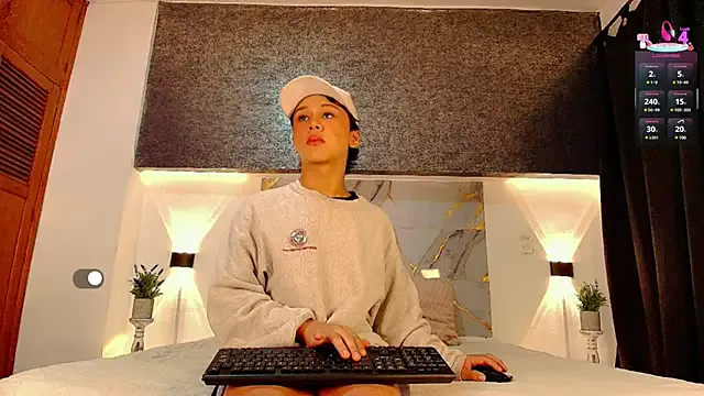 jensenyep – webcam model profile photo Image 5