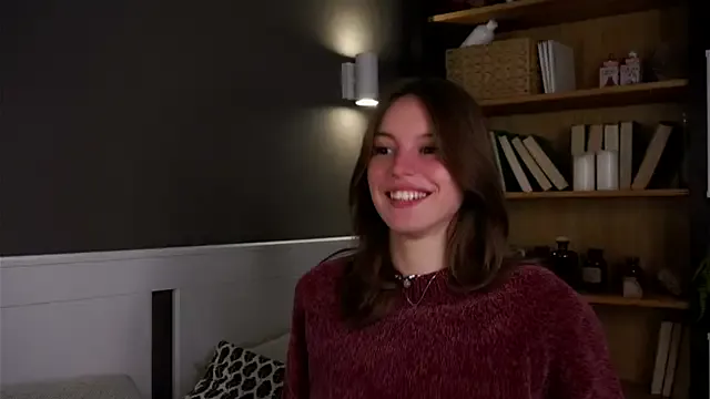 841_yayoi – webcam model profile photo Image 4