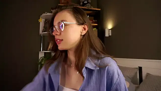 841_yayoi – webcam model profile photo Image 9