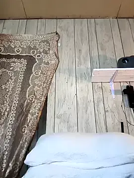 Dolce – webcam model profile photo Image 7