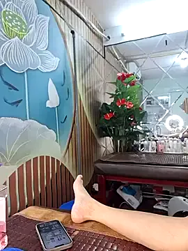 Dolce – webcam model profile photo Image 12