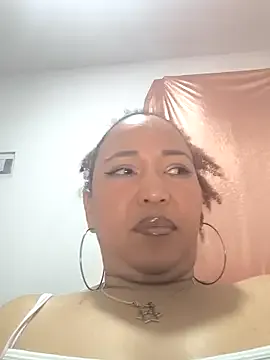 AK47__ – webcam model profile photo Image 7