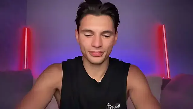 KateGale – webcam model profile photo Image 10