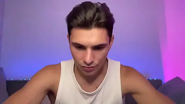 KateGale – webcam model profile photo Image 5